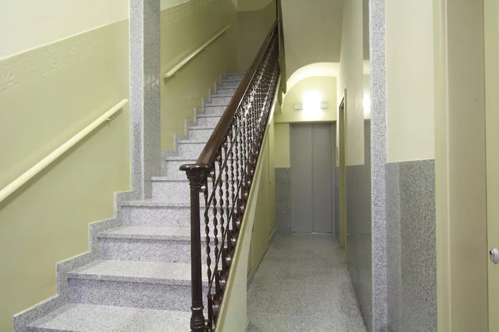 Barcelona Sants Station Apartments Španělsko