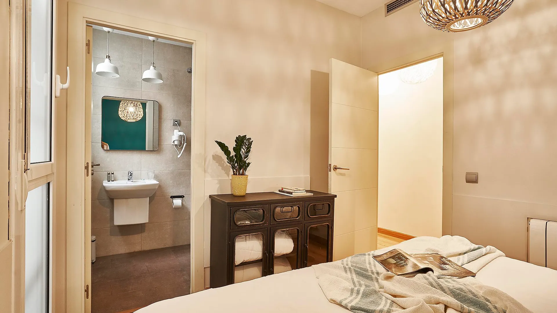 Barcelona Sants Station Apartments