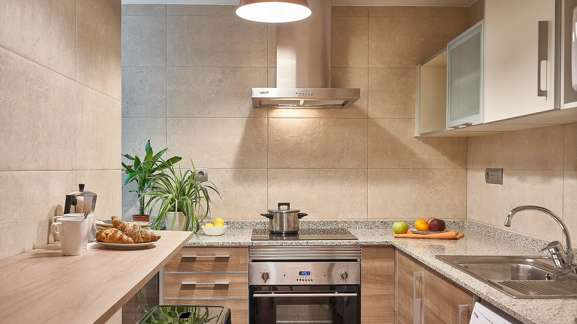 Barcelona Sants Station Apartments 0*,  Španělsko